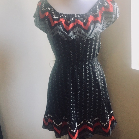 Candie's Dresses & Skirts - Candie’s Spanish Style Red/Black Dress Size Small